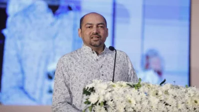 স্মরণসভায় বক্তব্য রাখছেন কাজী আনিস আহমেদ। ২৪ নভেম্বর ২০২৩/মাহমুদ হোসেন অপু/ঢাকা ট্রিবিউন