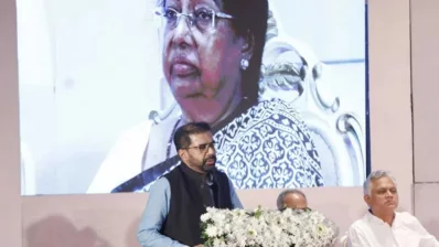 স্মরণসভায় বক্তব্য রাখছেন যশোর-৩ (সদর) আসনের সংসদ সদস্য কাজী নাবিল আহমেদ। ২৪ নভেম্বর ২০২৩/মাহমুদ হোসেন অপু/ঢাকা ট্রিবিউন