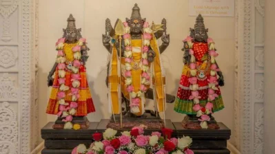 দুবাইয়ের একটি হিন্দু মন্দিরে রাখা বিগ্রহ/বিবিসি