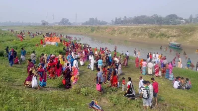 টাঙ্গাইলের বাসাইল উপজেলায় ডুবমেলায় অংশ নেন হাজারো ভক্ত (২৪ ফেব্রুয়ারি, ২০২৪)/ঢাকা ট্রিবিউন