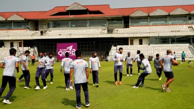 অনুশীলনে ব্যস্ত বাংলাদেশ ক্রিকেট দল/বিসিবি
