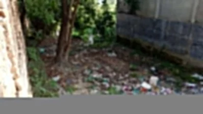 এককালের প্রবাহমান সোয়াই নদীর স্রোতধারা দখল করে নালা বানিয়ে ফেলা হয়েছে। দু`পাশে তোলা হয়েছে দোকান/ঢাকা ট্রিবিউন