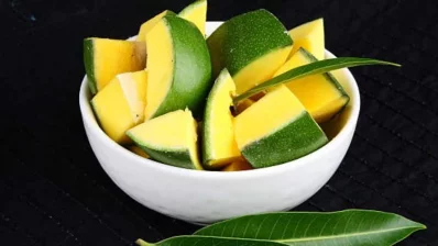 কাঁচা আম গরমে খুবই জনপ্রিয়/সংগৃহীত ছবি