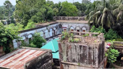 কালের সাক্ষী হয়ে দাঁড়িয়ে আছে কুমিল্লার জাহাপুর জমিদার বাড়ি/সংগৃহীত