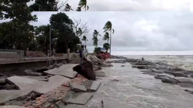 নিম্নচাপের প্রভাবে সাগর উত্তাল/ইউএনবি