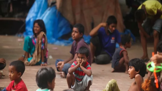 ঢাকার পথশিশু: দূরাশা, সংগ্রাম আর মুক্তি আকাঙ্ক্ষার এক অজানা গল্প